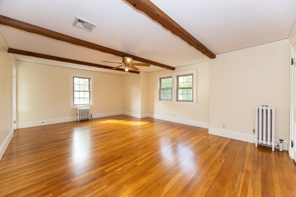 Empty room, Interior, Wooden Beams, Wood Texture Flooring