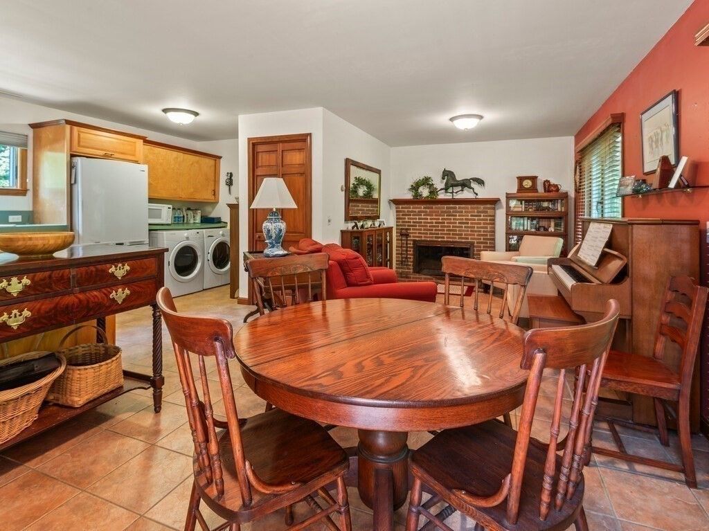 Dining room, Fireplace, Interior, Kitchen, Washer
