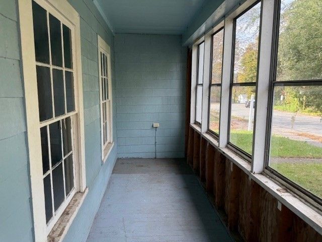 Empty room, Interior, Sun Room