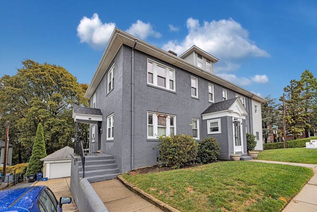 Detached Garage, Exterior, Facade, American Foursquare