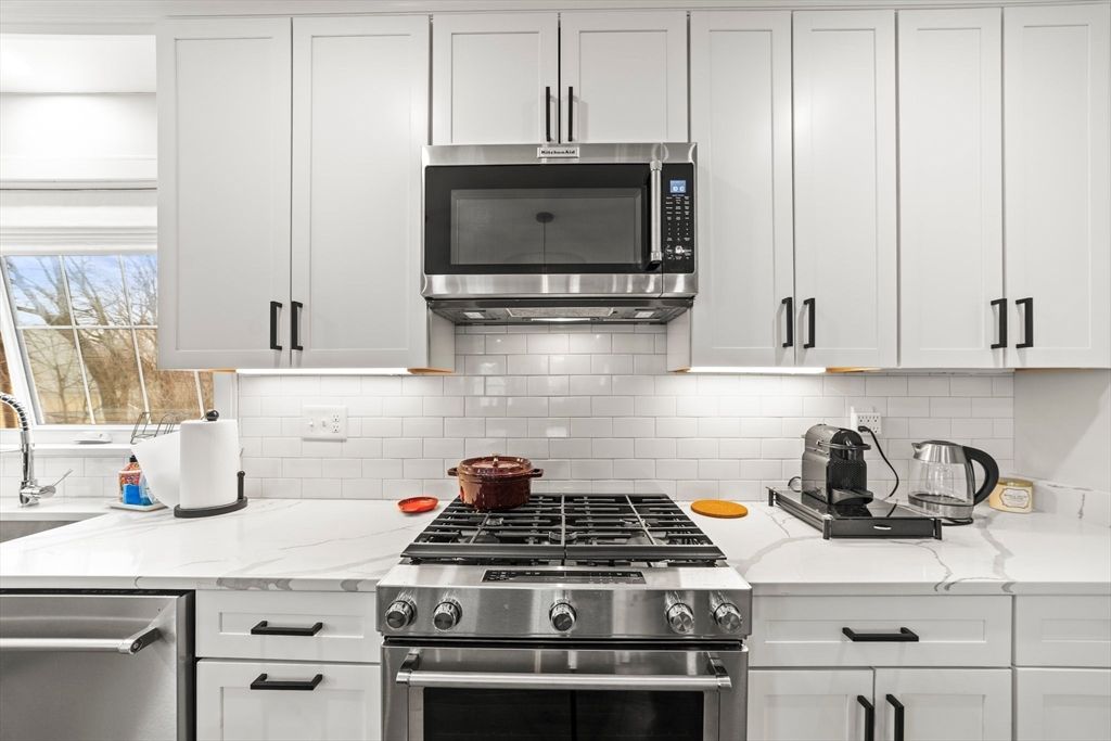 Interior, Kitchen, Stainless Steel Appliances
