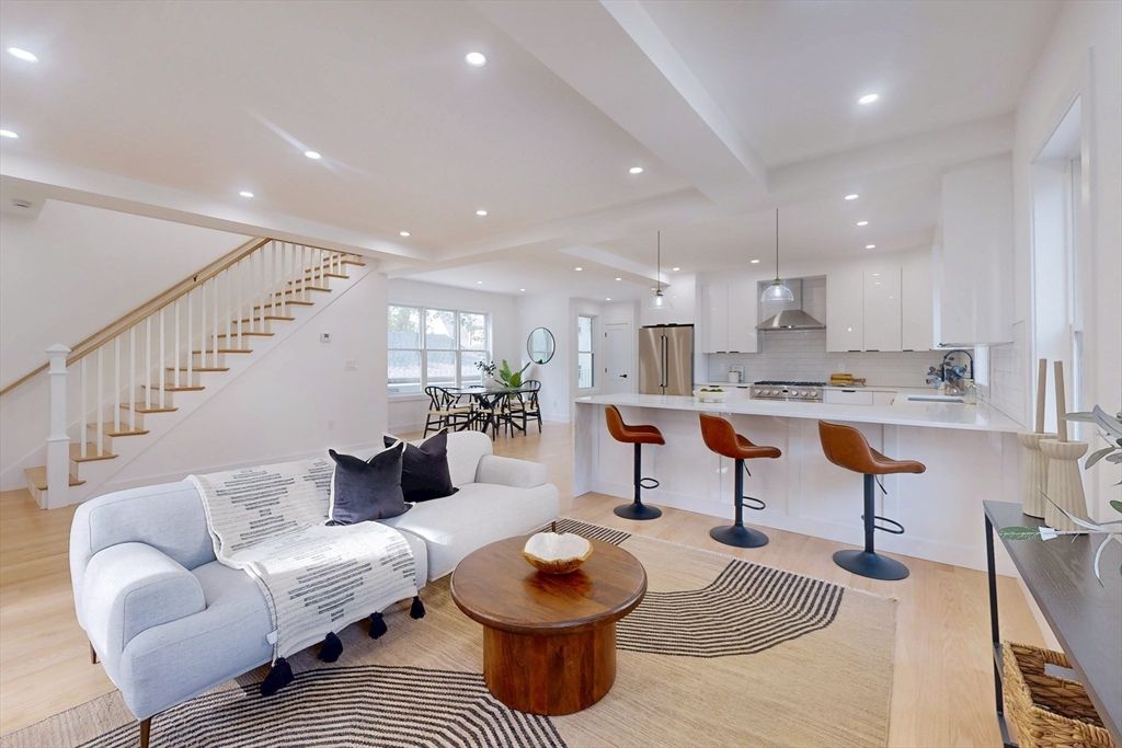 Dining room, Interior, Kitchen, Living room, Pendant Lights, Recessed Lighting, Stainless Steel Appliances, Wood Texture Flooring
