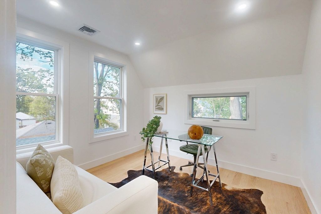 Home Office, Interior, Recessed Lighting, Wood Texture Flooring