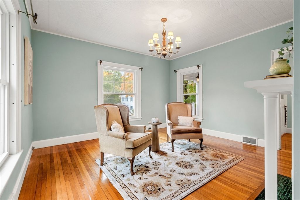 Chandelier, Interior, Wood Texture Flooring