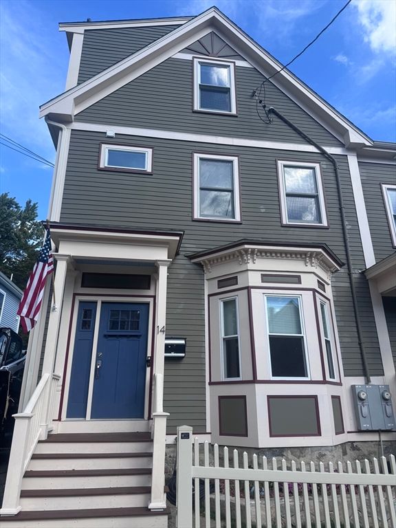 Exterior, Facade, Queen Anne Victorian