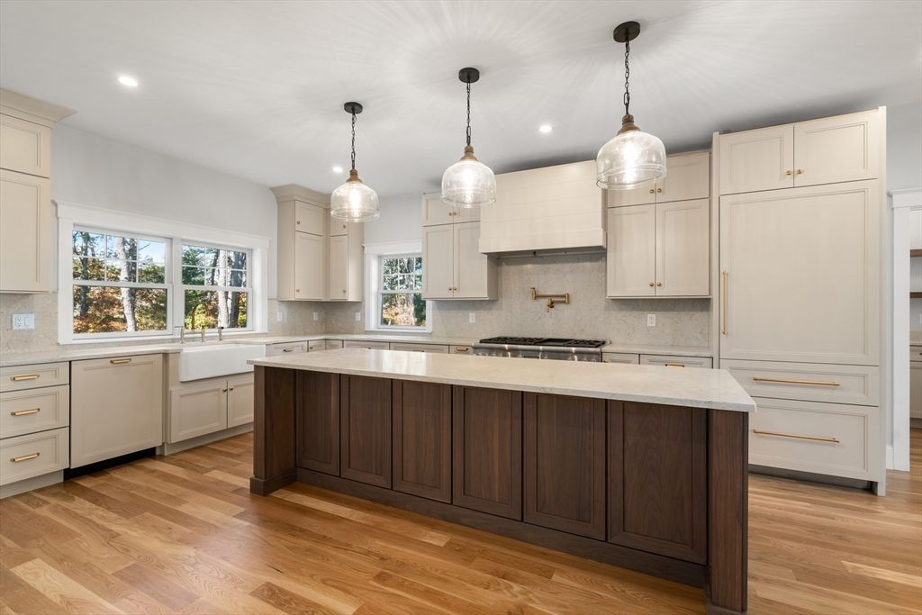 Interior, Kitchen, Pendant Lights, Recessed Lighting, Wood Texture Flooring