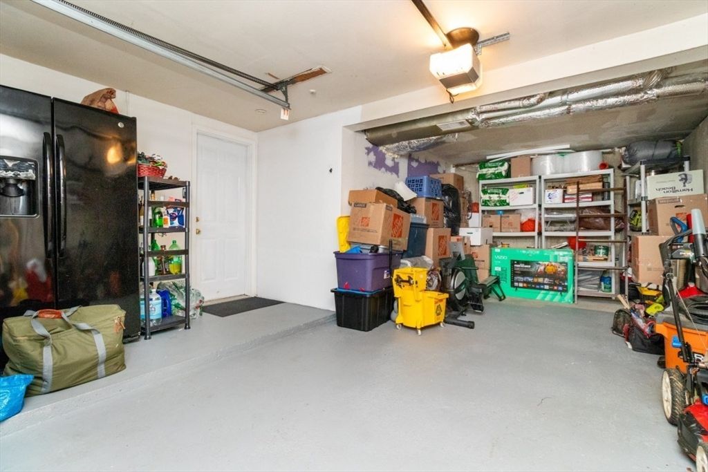 Garage, Interior