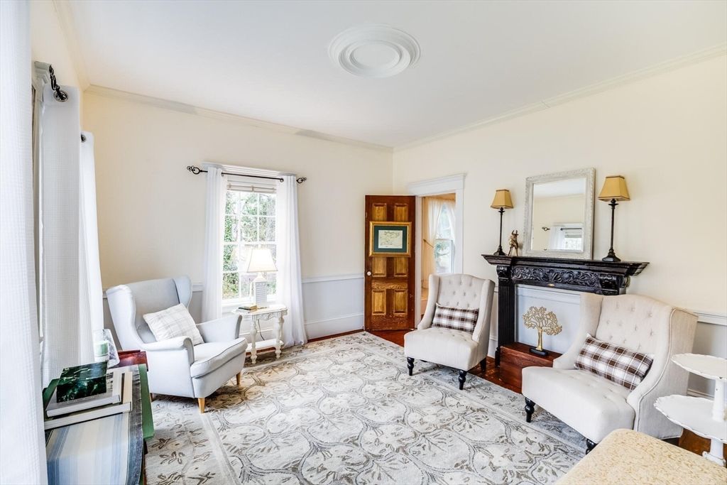 Fireplace, Interior, Living room