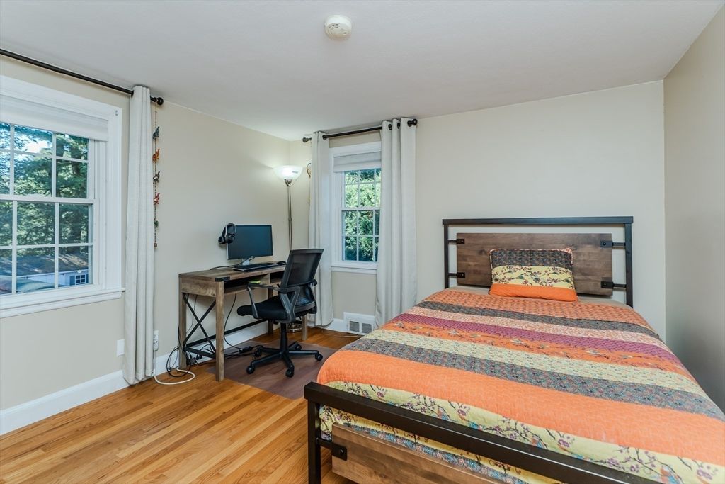 Bedroom, Home Office, Interior, Wood Texture Flooring