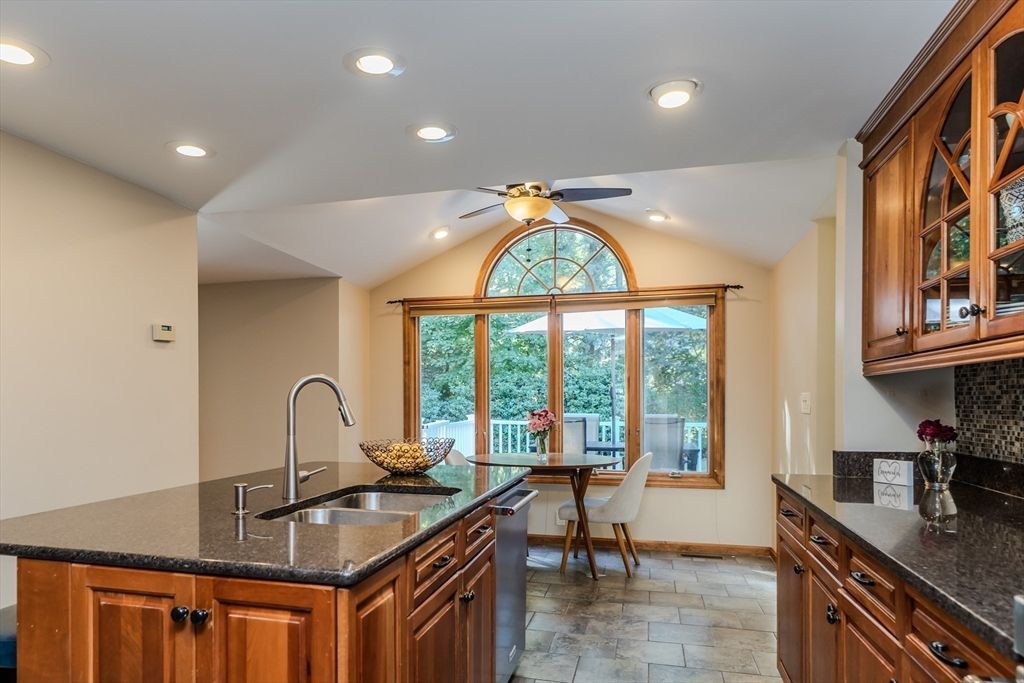 Dining room, Interior, Kitchen, Recessed Lighting