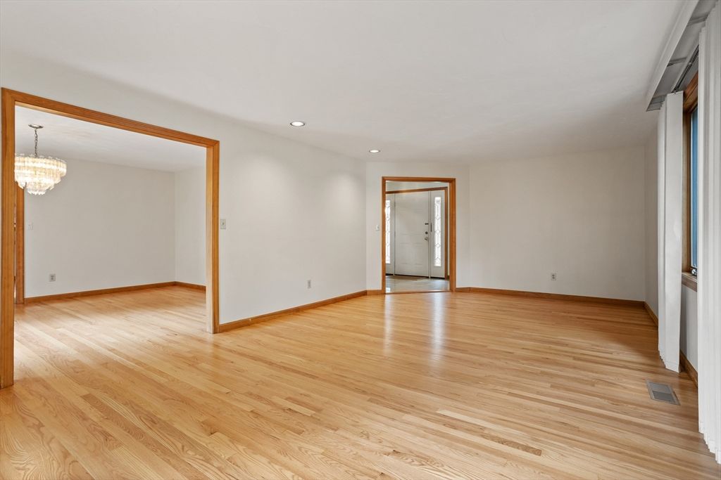 Chandelier, Empty room, Interior, Recessed Lighting, Wood Texture Flooring