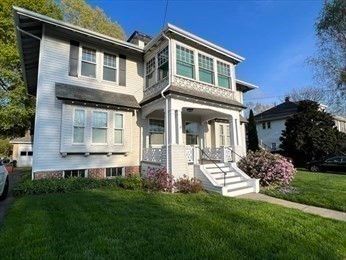Backyard, Exterior, Facade, American Foursquare