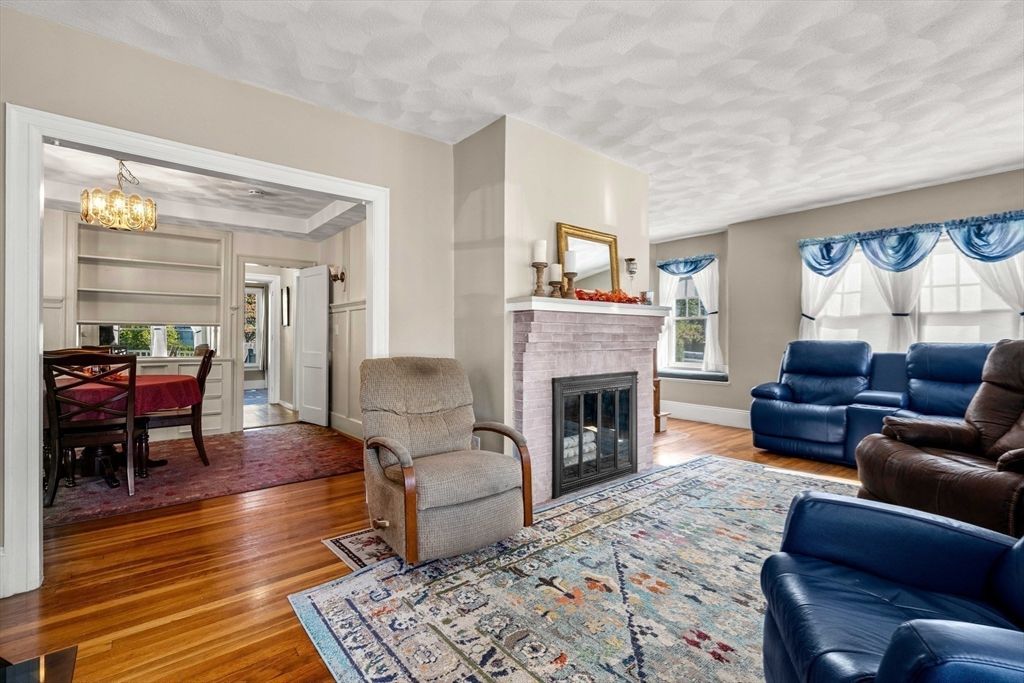 Chandelier, Dining room, Fireplace, Interior, Living room, Wood Texture Flooring