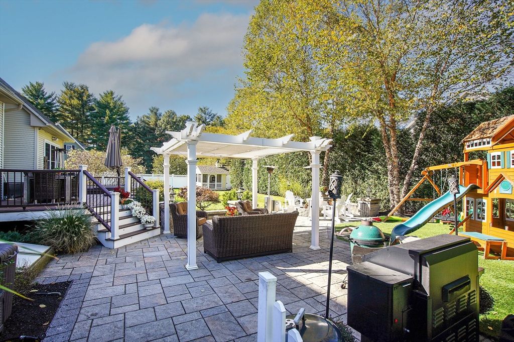 Backyard, Exterior, Playground