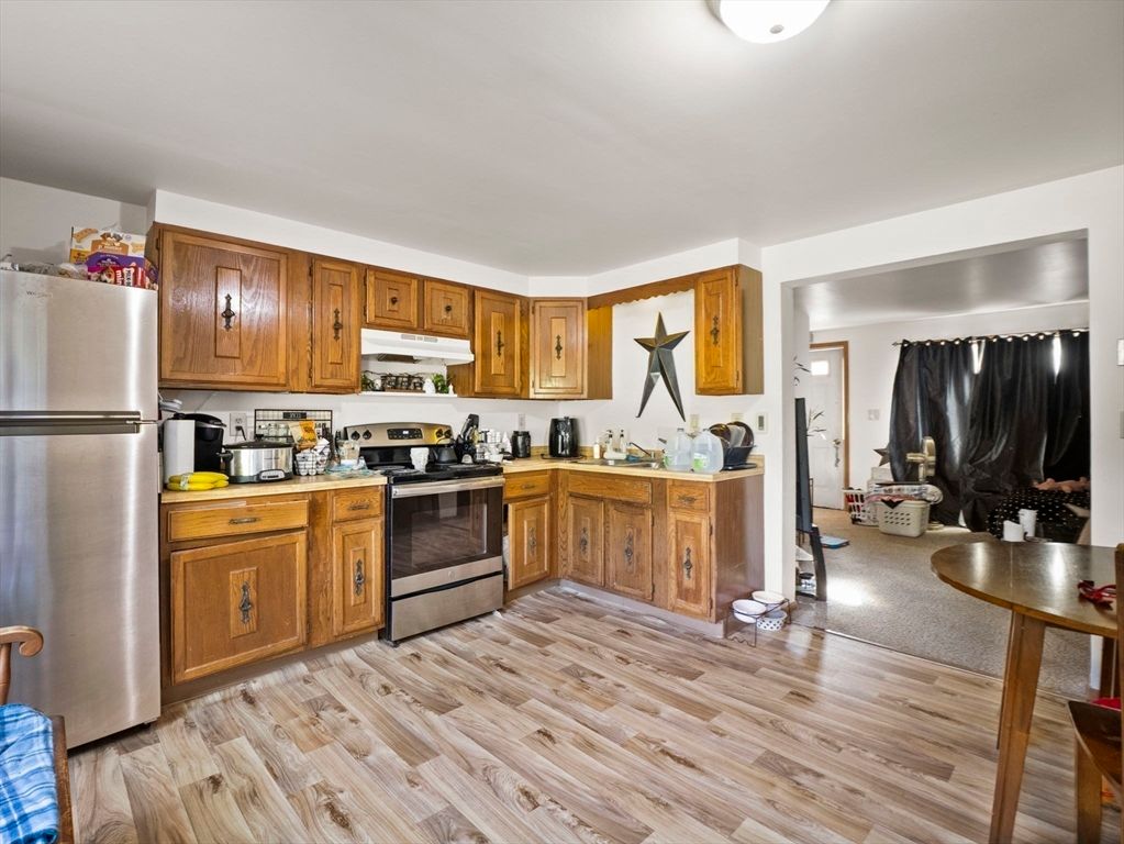 Interior, Kitchen, Stainless Steel Appliances, Wood Texture Flooring