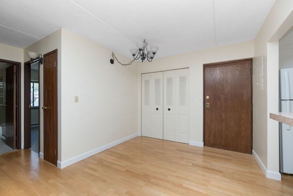 Chandelier, Empty room, Interior, Wood Texture Flooring