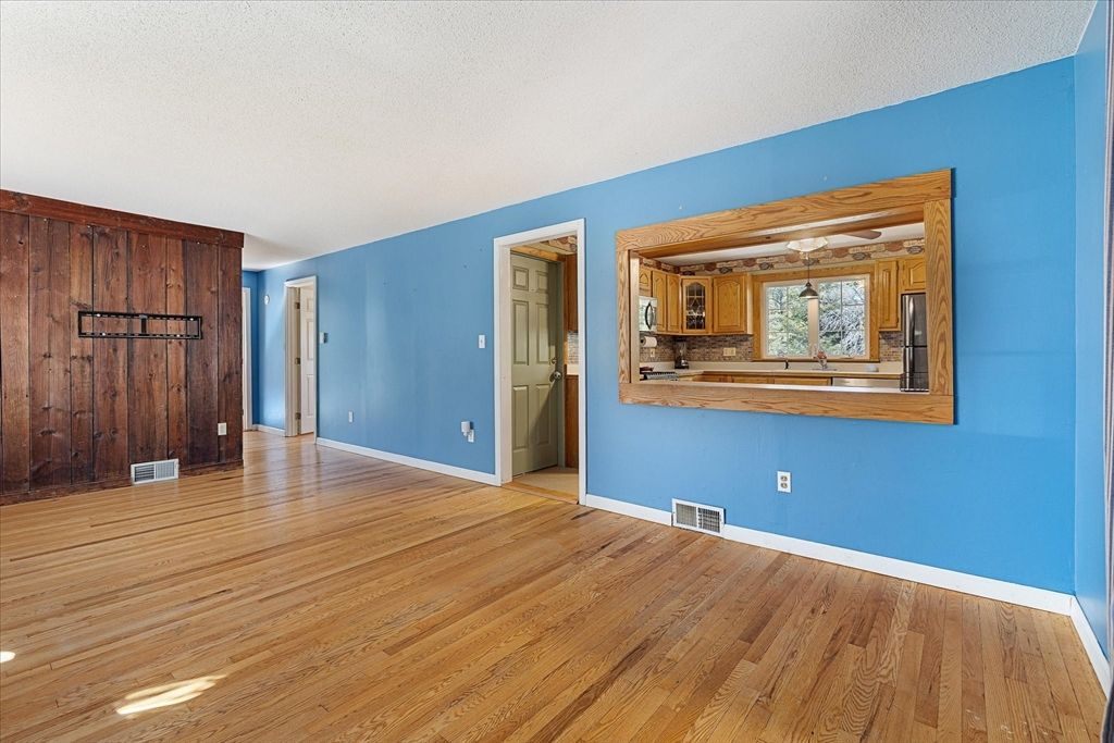 Empty room, Interior, Wood Texture Flooring, Wooden Walls