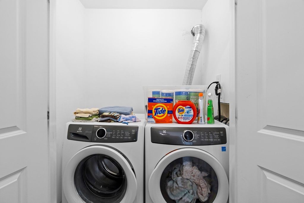 Interior, Utility Closets, Washer
