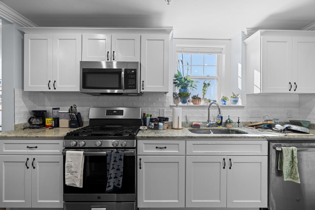 Interior, Kitchen, Stainless Steel Appliances