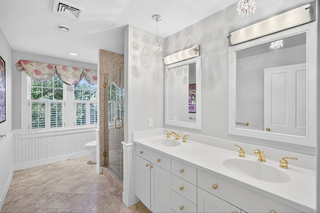 Bathroom, Dual Sink Vanities, Interior, Pendant Lights, Recessed Lighting