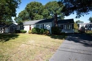 Backyard, Exterior, Facade, Ranch