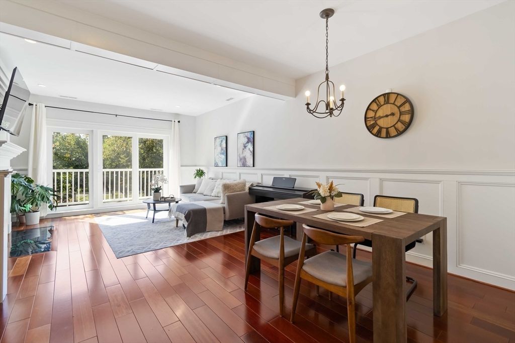 Chandelier, Dining room, Interior, Living room, Wood Texture Flooring