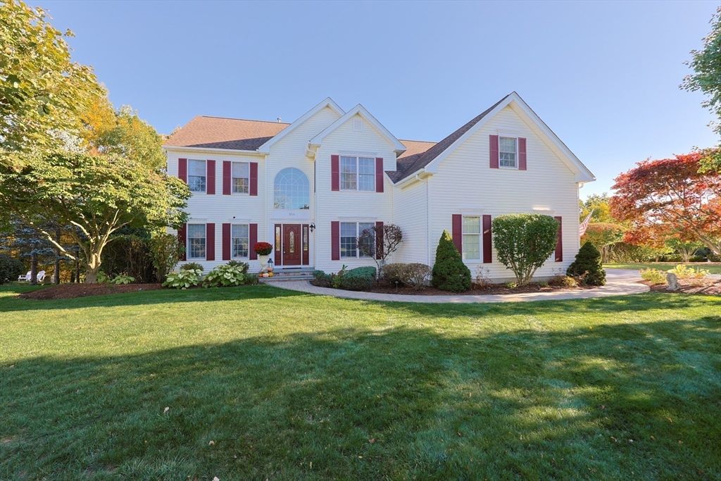 Backyard, Exterior, Facade, Farmhouse