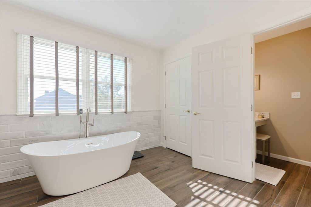 Bathroom, Free Standing Baths, Interior, Wood Texture Flooring