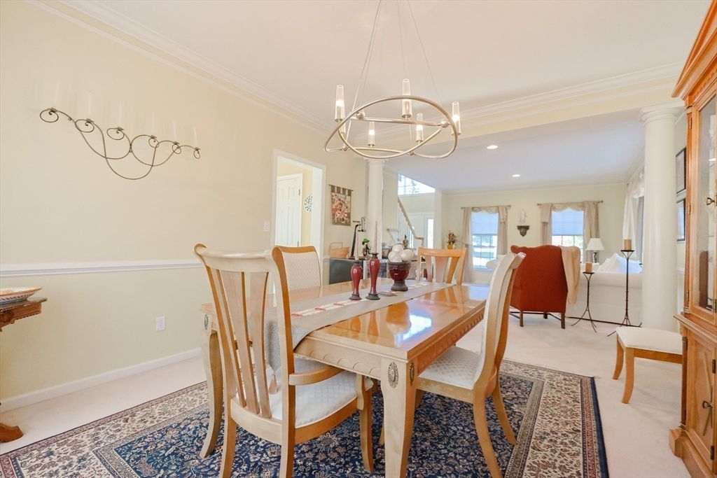 Chandelier, Dining room, Interior, Living room, Pendant Lights, Recessed Lighting
