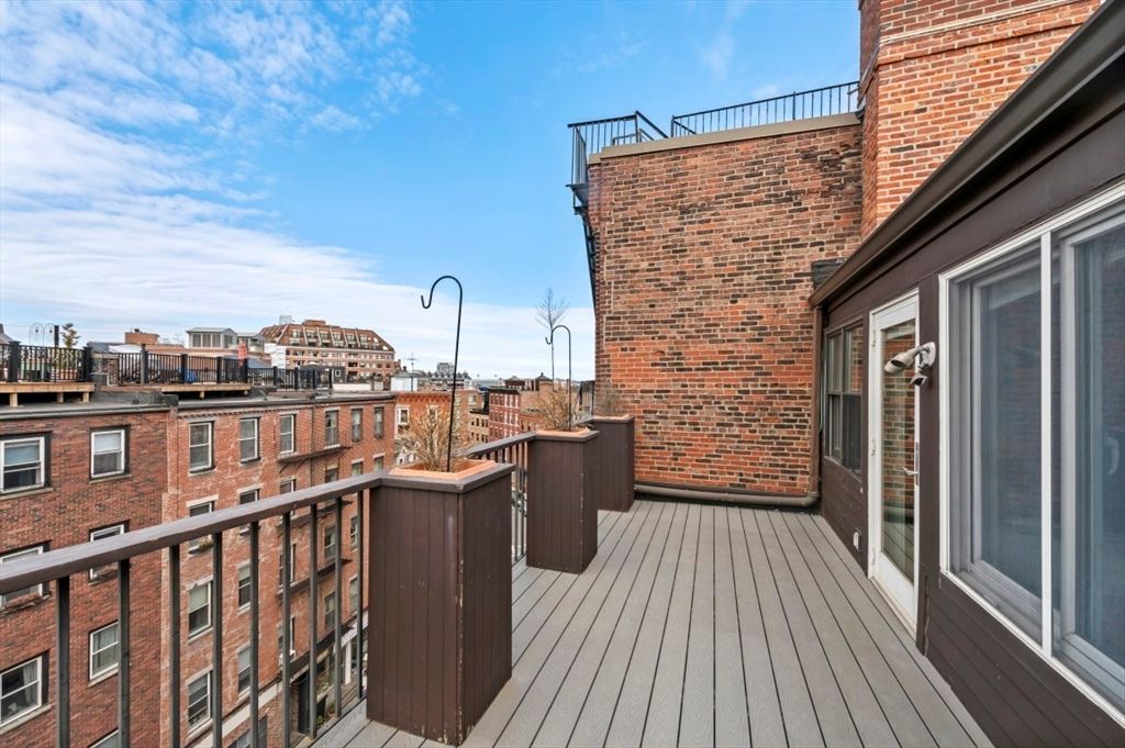 Exterior, Wood Texture Flooring