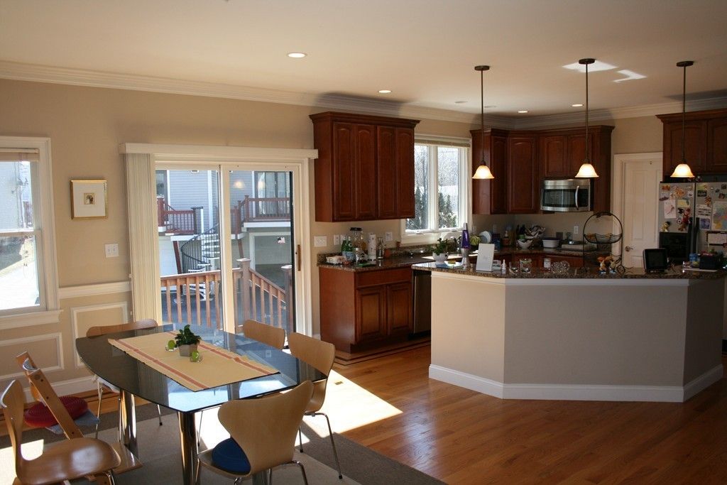 Dining room, Interior, Kitchen, Pendant Lights, Recessed Lighting, Wood Texture Flooring