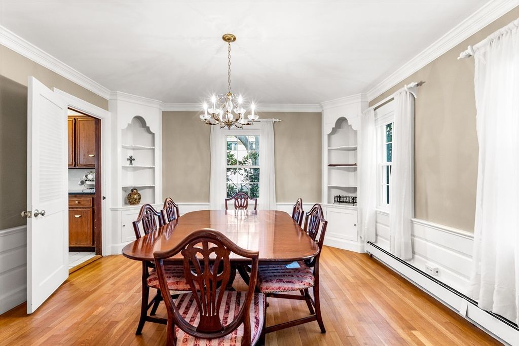 Chandelier, Dining room, Interior, Wood Texture Flooring