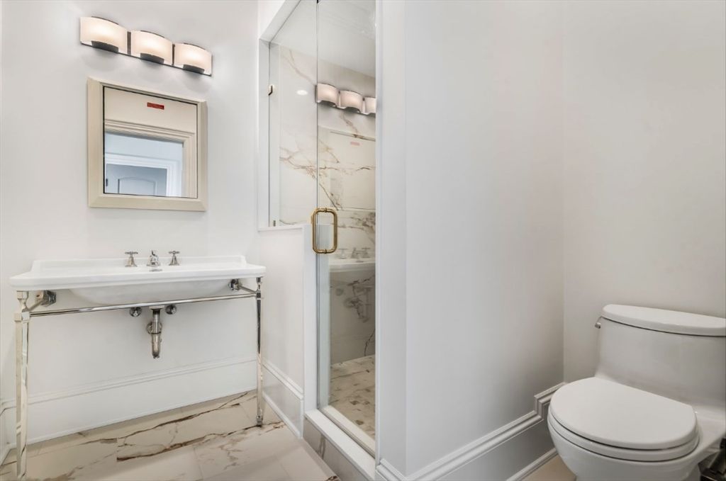 Bathroom, Interior, Marble, Marble Walls