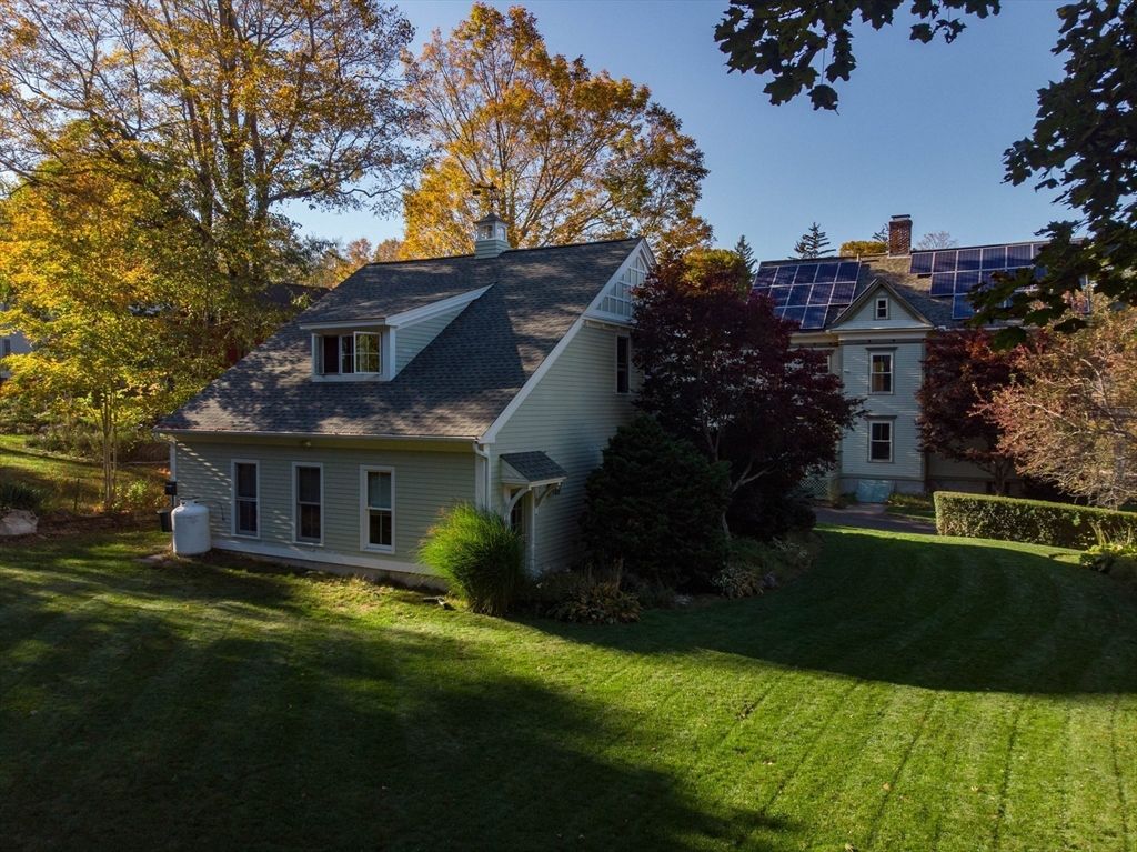 Backyard, Exterior, Facade, Cape Cod