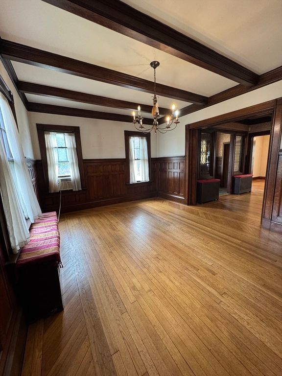 Chandelier, Empty room, Interior, Wooden Beams, Wood Texture Flooring