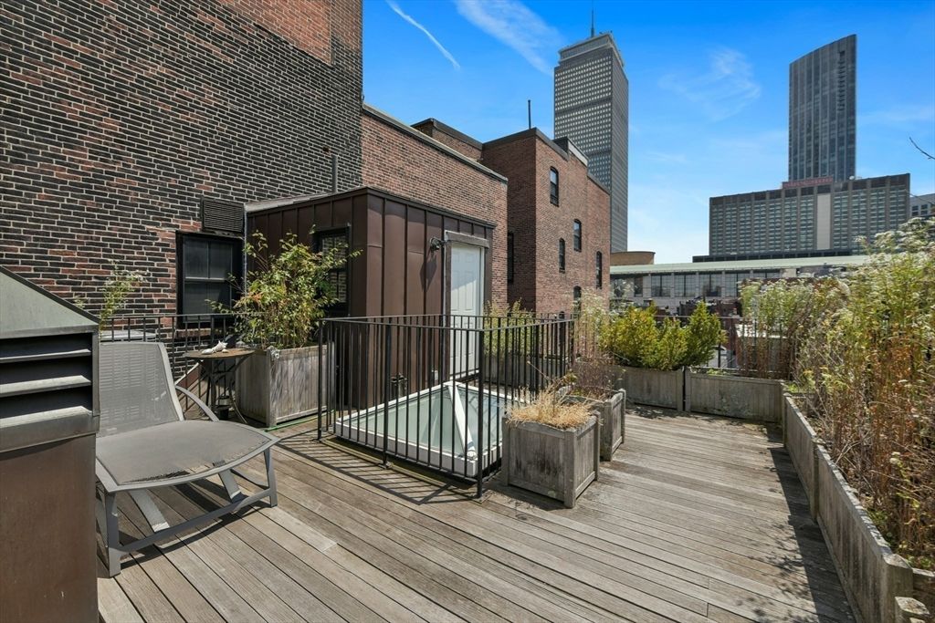 Exterior, Wood Texture Flooring