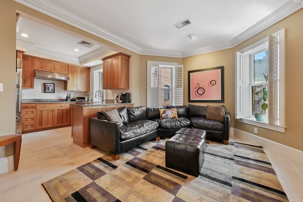 Interior, Kitchen, Living room, Recessed Lighting, Wood Texture Flooring