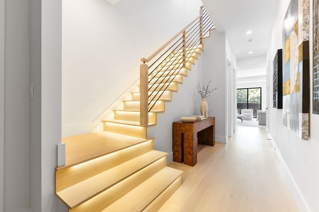 Interior, Recessed Lighting, Wood Texture Flooring