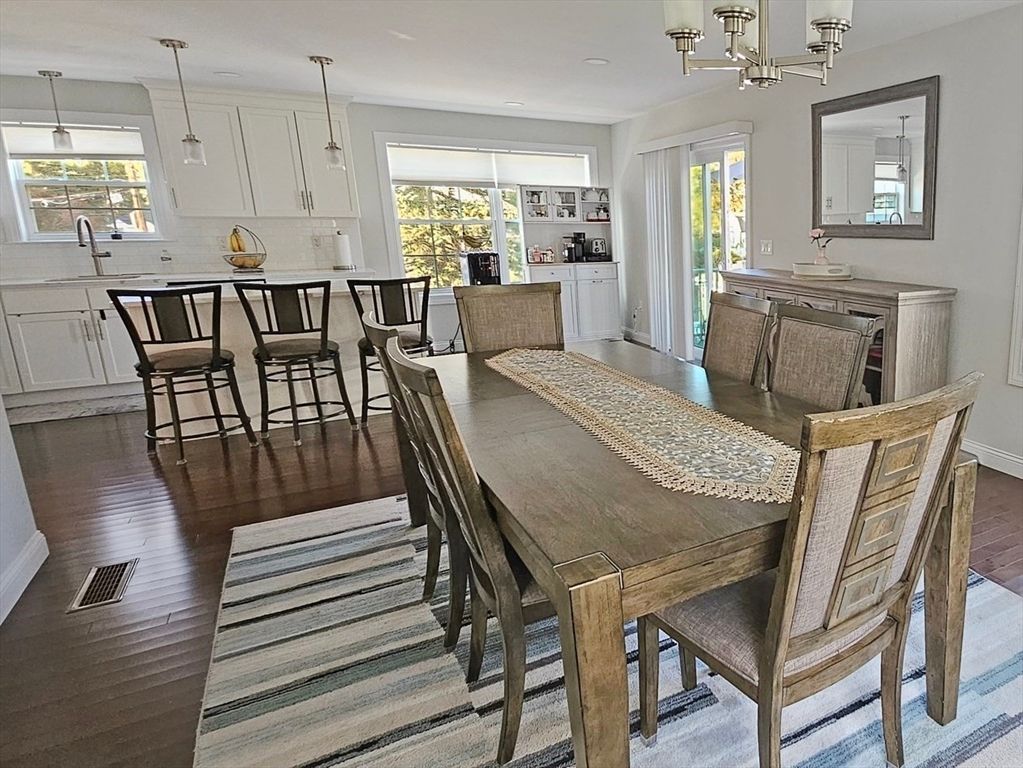 Dining room, Interior, Kitchen, Pendant Lights, Wood Texture Flooring