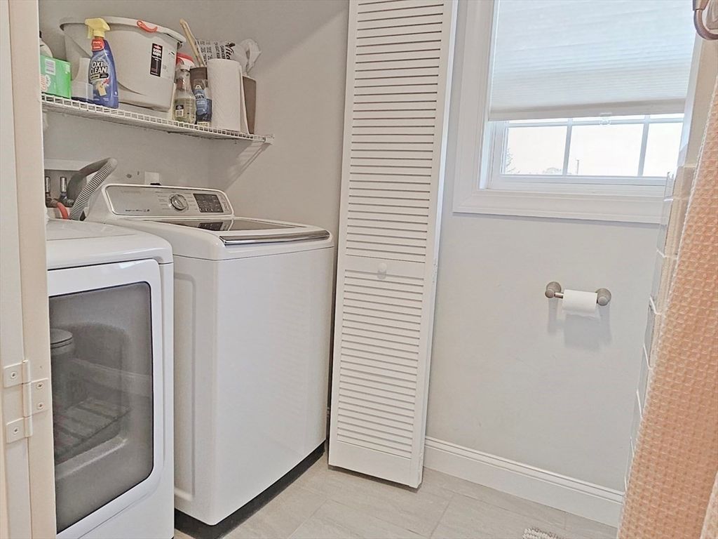 Interior, Utility Closets, Washer
