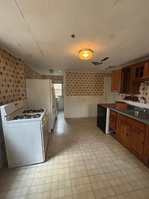 Interior, Kitchen, Washer
