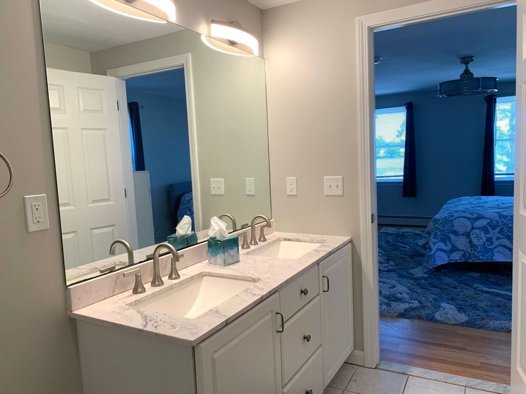 Bathroom, Dual Sink Vanities, Interior, Wood Texture Flooring