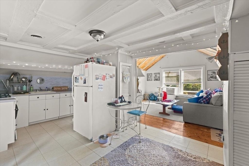 Interior, Kitchen, Living room, Recessed Lighting, Wood Texture Flooring