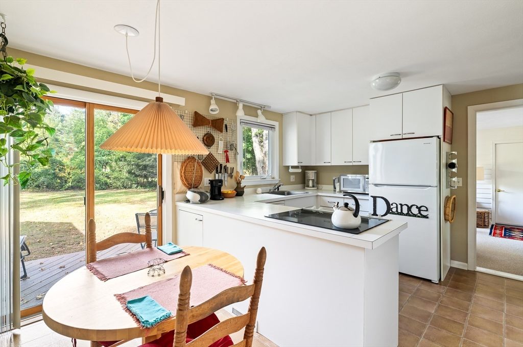 Dining room, Interior, Kitchen, Pendant Lights