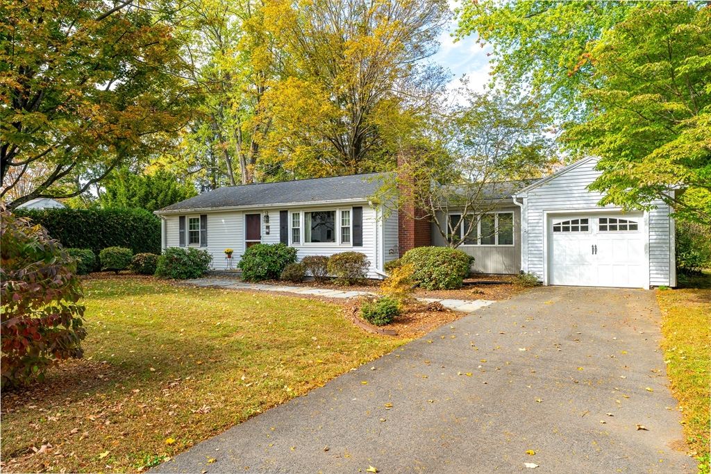Attached, Detached Garage, Exterior, Facade, Ranch