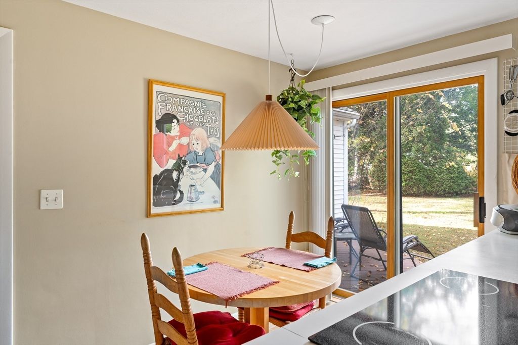 Dining room, Interior, Pendant Lights