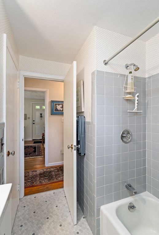 Bathroom, Interior, Wood Texture Flooring