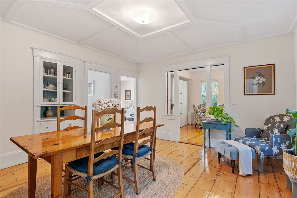 Dining room, Interior, Wood Texture Flooring