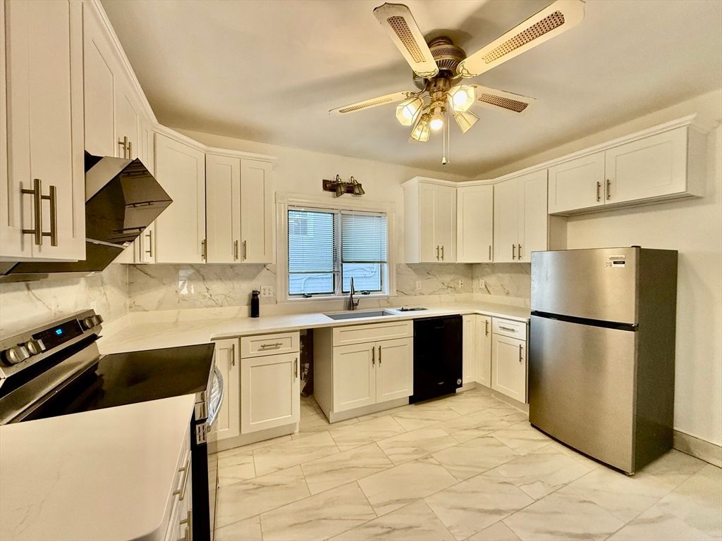 Interior, Kitchen, Marble, Marble Walls, Stainless Steel Appliances