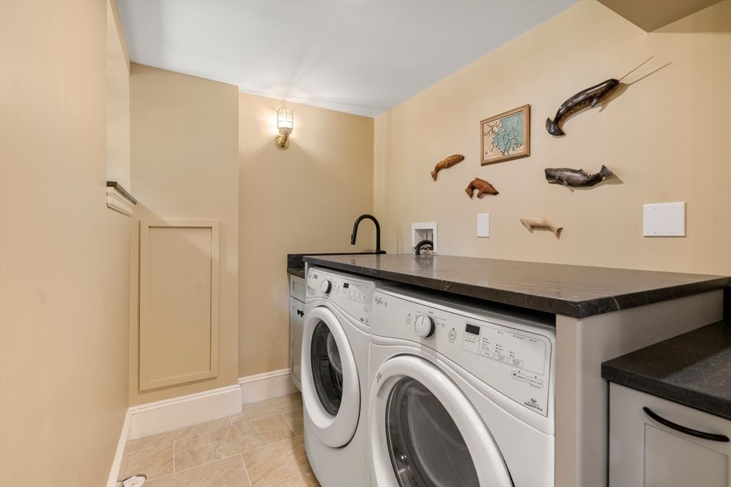 Interior, Washer